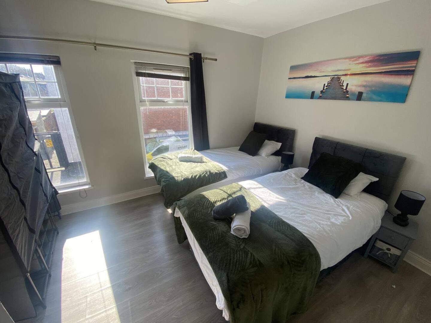 2Br Cozy Duplex Villa Belfast Exterior photo